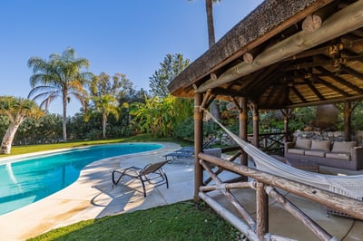 Luxury Villa Photo #5
