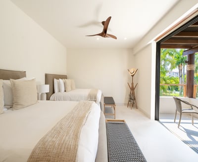 Luxury Villa Photo #20