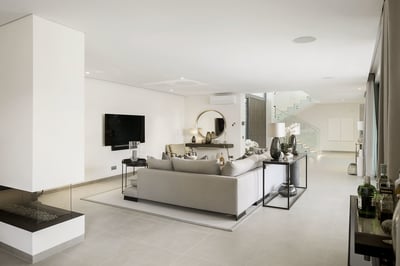 Luxury Villa Photo #15