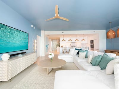 Luxury Villa Photo #4