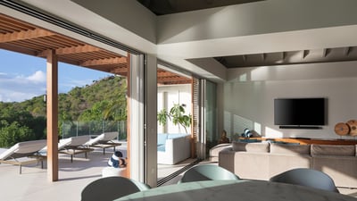 Luxury Villa Photo #12