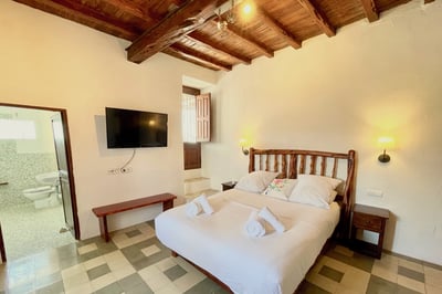 Luxury Villa Photo #33
