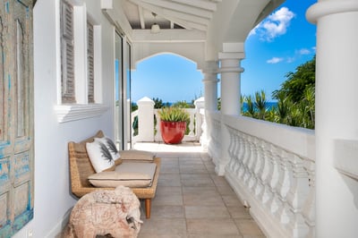 Luxury Villa Photo #35
