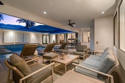 Luxury Villa Photo #32