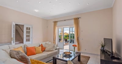 Luxury Villa Photo #8