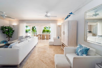 Luxury Villa Photo #4