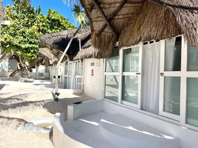 Luxury Villa Photo #11