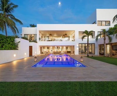Luxury Villa Photo #4