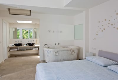 Luxury Villa Photo #43
