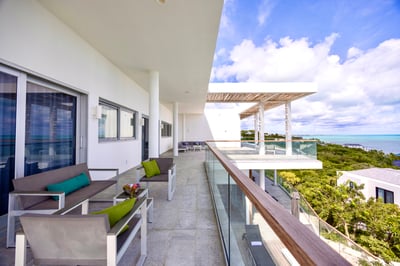 Luxury Villa Photo #11