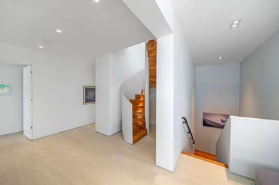 Luxury Villa Photo #26