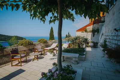 Luxury Villa Photo #8