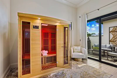 Luxury Villa Photo #39