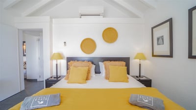 Luxury Villa Photo #47