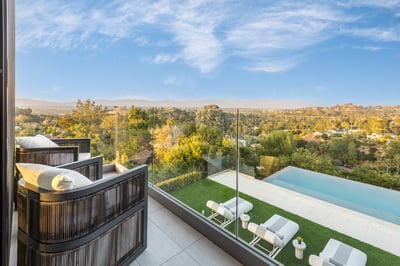 Luxury Villa Photo #35