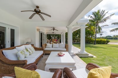 Luxury Villa Photo #8