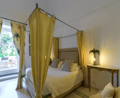 Luxury Villa Photo #38