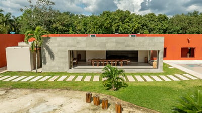 Luxury Villa Photo #9