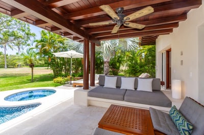 Luxury Villa Photo #12