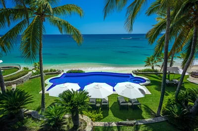 Luxury Villa Photo #5