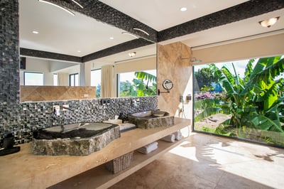 Luxury Villa Photo #24