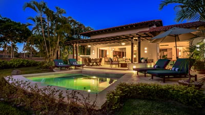 Luxury Villa Photo #30