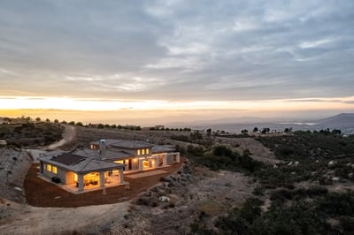 Luxury Villa Photo #46