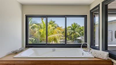 Luxury Villa Photo #49