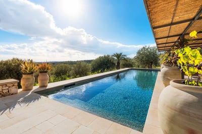 Luxury Villa Photo #2