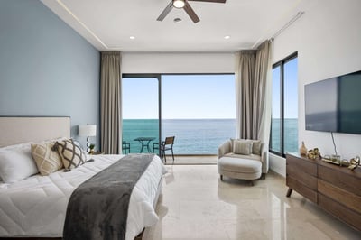 Luxury Villa Photo #21