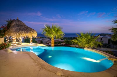 Luxury Villa Photo #3