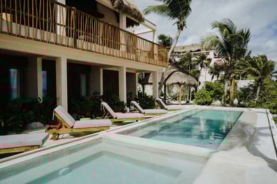 Luxury Villa Photo #4