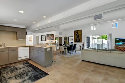 Luxury Villa Photo #7