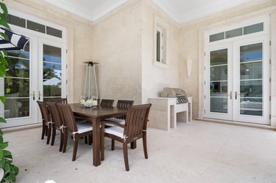 Luxury Villa Photo #43