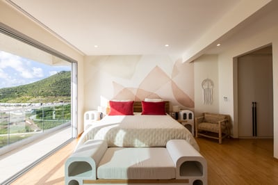 Luxury Villa Photo #23