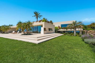 Luxury Villa Photo #21