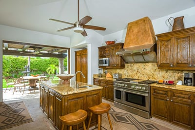 Luxury Villa Photo #15