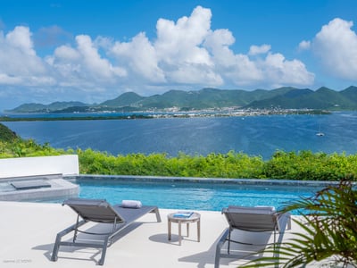 Luxury Villa Photo #4