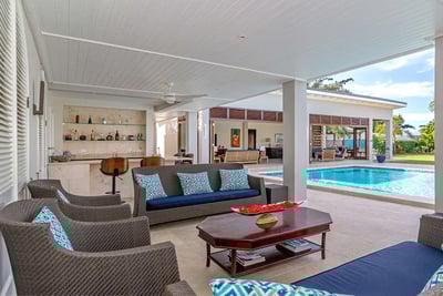 Luxury Villa Photo #9