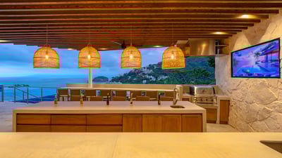 Luxury Villa Photo #16