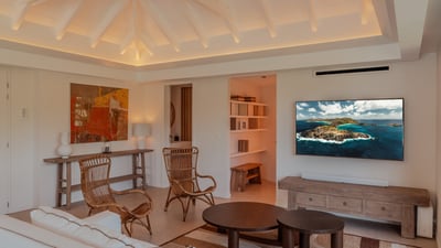 Luxury Villa Photo #20