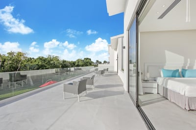 Luxury Villa Photo #49