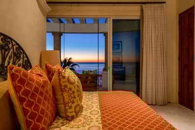 Luxury Villa Photo #36