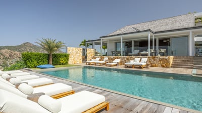 Luxury Villa Photo #15