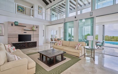Luxury Villa Photo #14