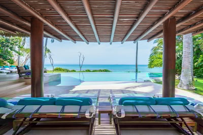 Luxury Villa Photo #11