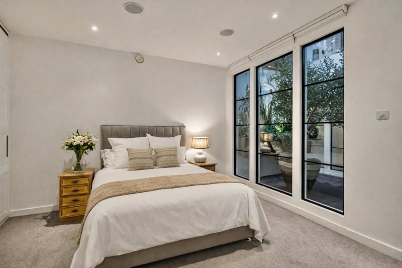 Pindock Mews