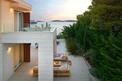 Luxury Villa Photo #26