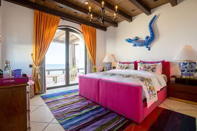 Luxury Villa Photo #35