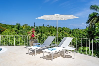 Luxury Villa Photo #4